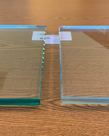 Glass Options: (left) Standard glass (right) Low Iron glass