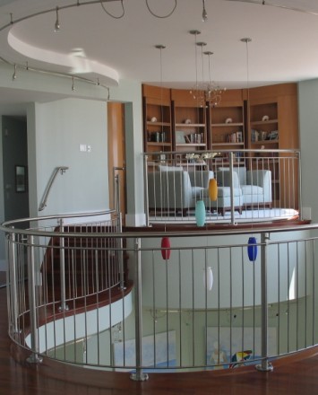 Balcony view of modern Private Residence, NJ, CIRCUM guardrail, curved with stainless steel infill pickets