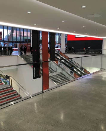 Moscone Center, San Francisco, CA, Optik Shoe with glass and structural U channel cap