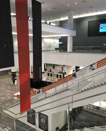 Moscone Center, San Francisco, CA, Optik Shoe with glass and structural U channel cap