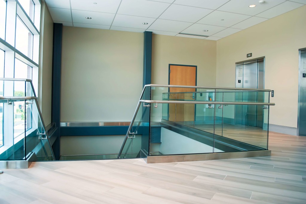 Penn State Health Optik Shoe Railing