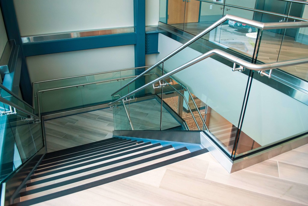 Optik Shoe Handrail Penn State