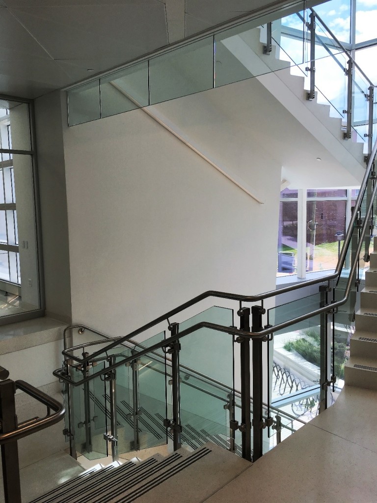 Glass Curtain Smoke Baffle