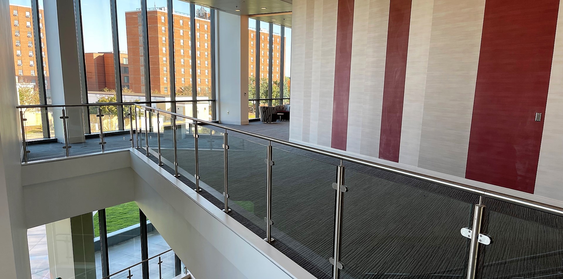 North Carolina Central University selects CIRCUM™ Round railing for their new student center.