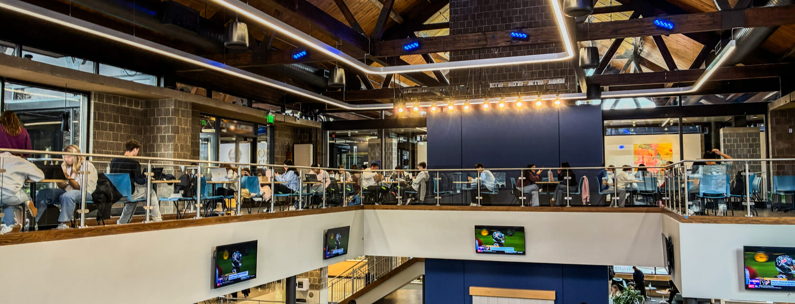 Circum™ Railing for a Signature Campus Renovation